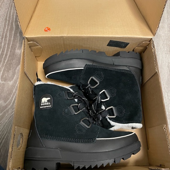 SOLD OUT Sorel Ladies Black Tivoli lV Boots Size 9 - Picture 10 of 11